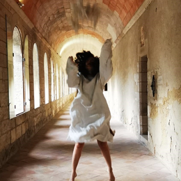 Henriette ou la fabrique des folles • Cie Les Atlantes
