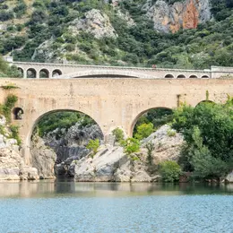 Histoire, Légendes Et Saveurs Au Pont Du Diable