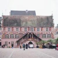 Hôtel de Ville &copy; Victoria Van 