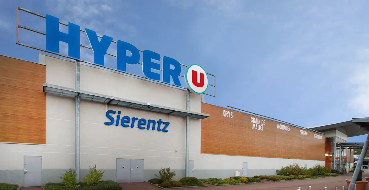 Hyper U