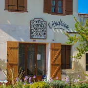 Illumine Ton Village