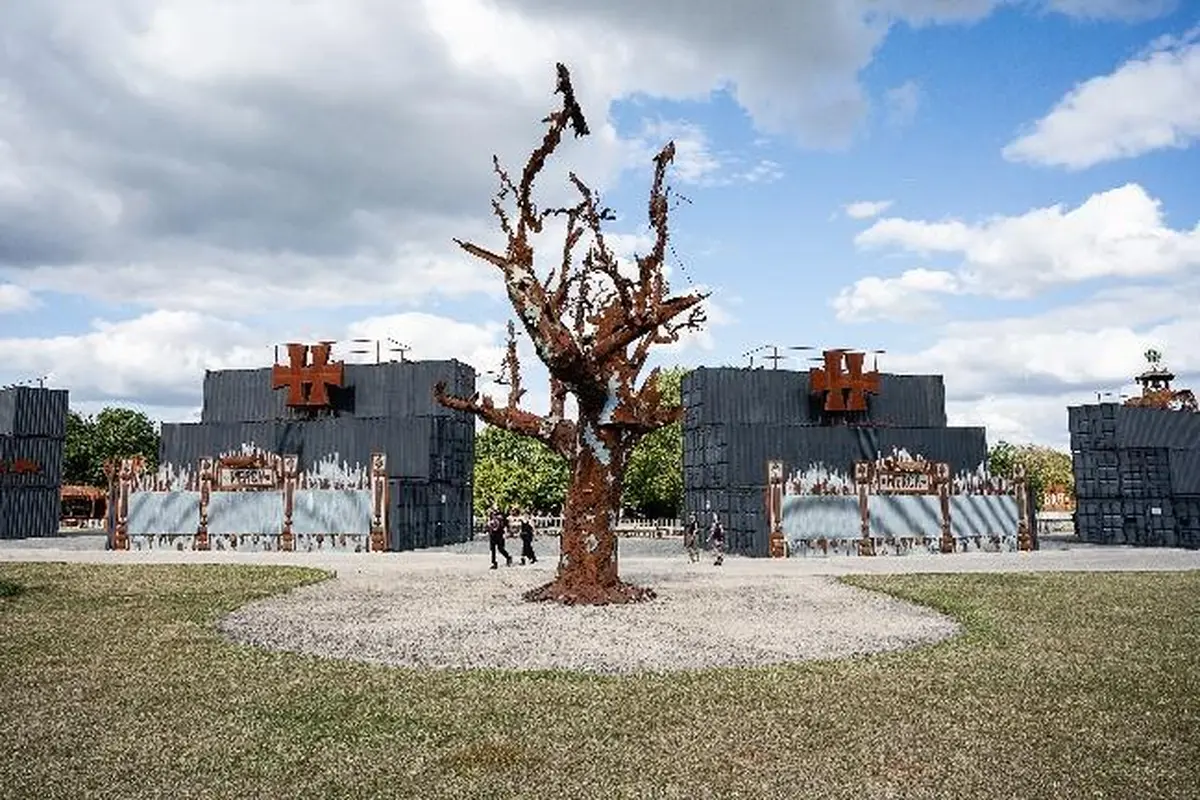 Visite guidée du Hellfest Festival Park à Clisson