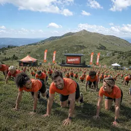Tentative de record du monde de mountain climbers au Col Amic avec Basic-Fit