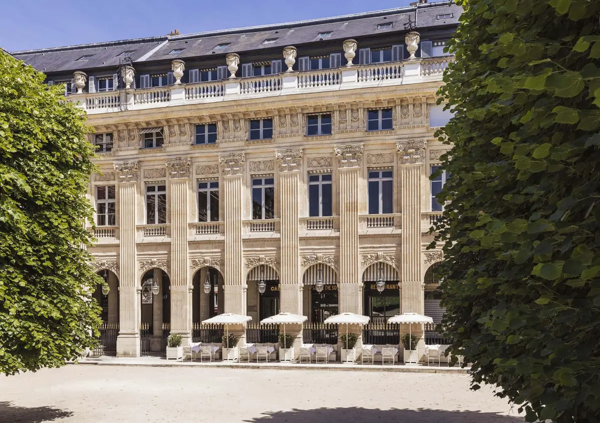 Le Grand Véfour rouvre au Palais-Royal avec un nouveau chef et une terrasse inédite attendue en 2026