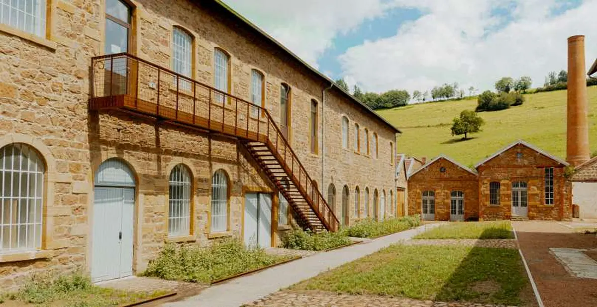 Exposition sur le travail des femmes à La Manufacture du Haut-Beaujolais de Thizy-les-Bourgs