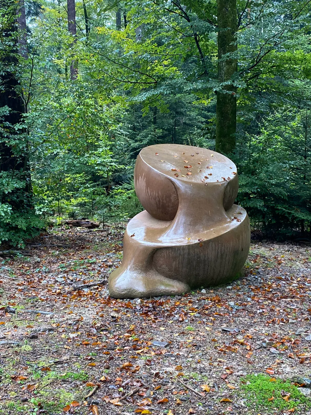 Le Sentier des Sculptures d'Alsace : un parcours d'art contemporain en forêt vosgienne