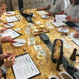 Gastronomie et nature dans les Montagnes du Jura : des expériences gourmandes à vivre cet automne