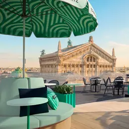 La Douce Heure : bar éphémère et gastronomie sur le rooftop des Galeries Lafayette à Paris