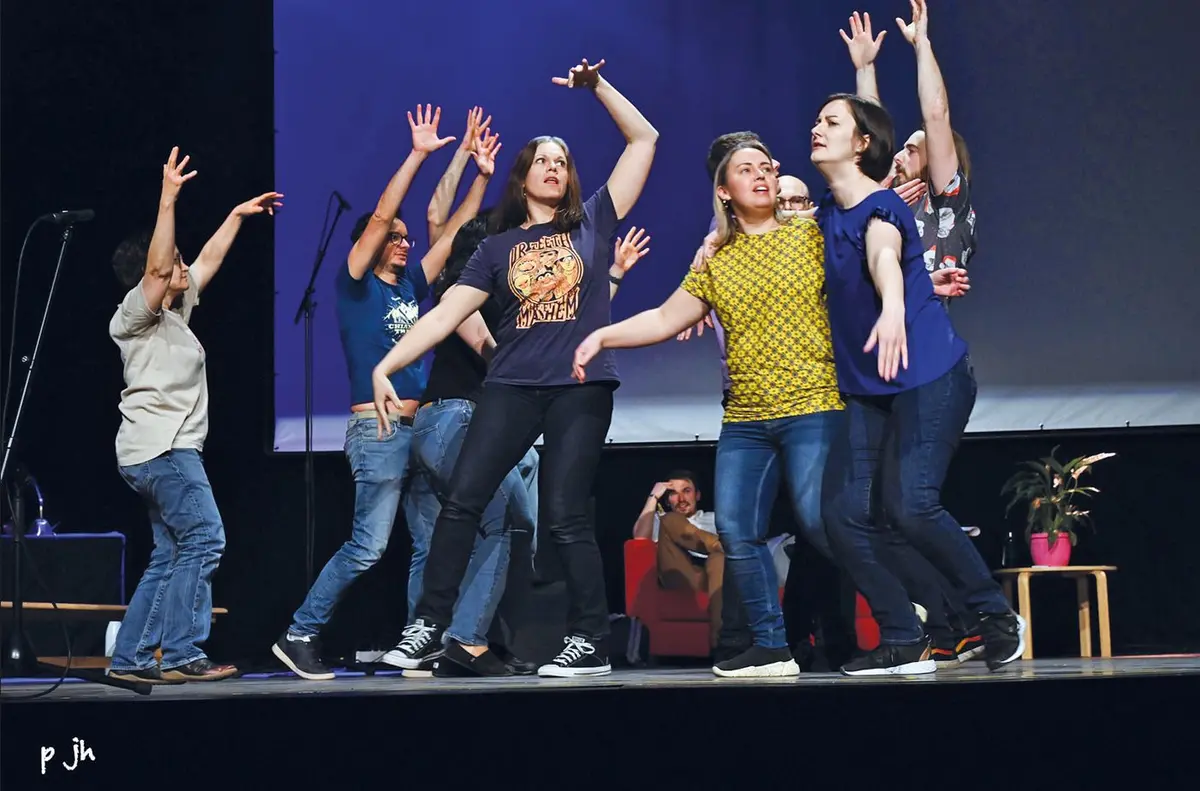 Un accouchement dans un musée d'art contemporain