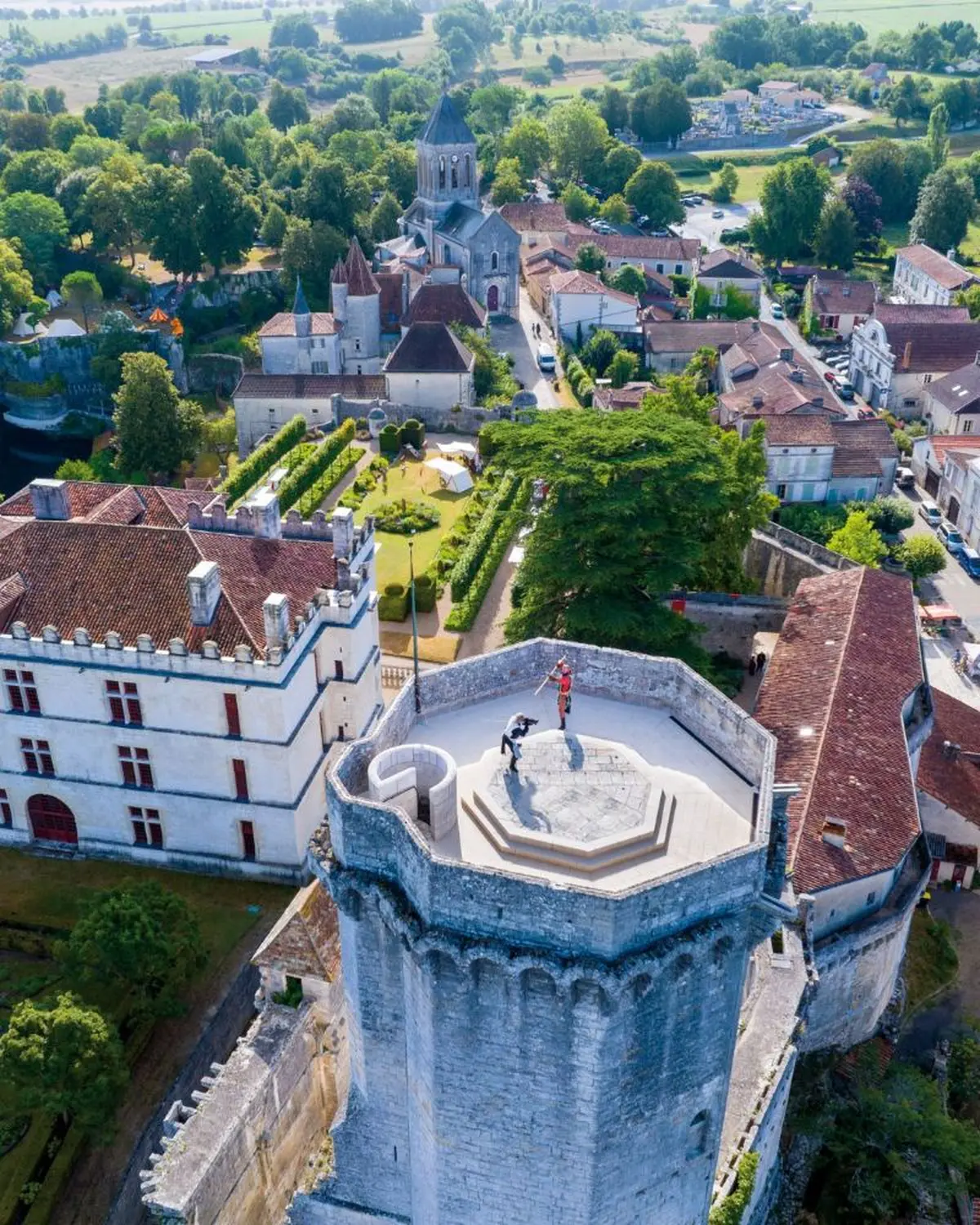 Initiation à l'escrime artistique - Châteaux en fête