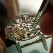 Initiation à l'horlogerie & assemblage d'une montre à Paris 8ème