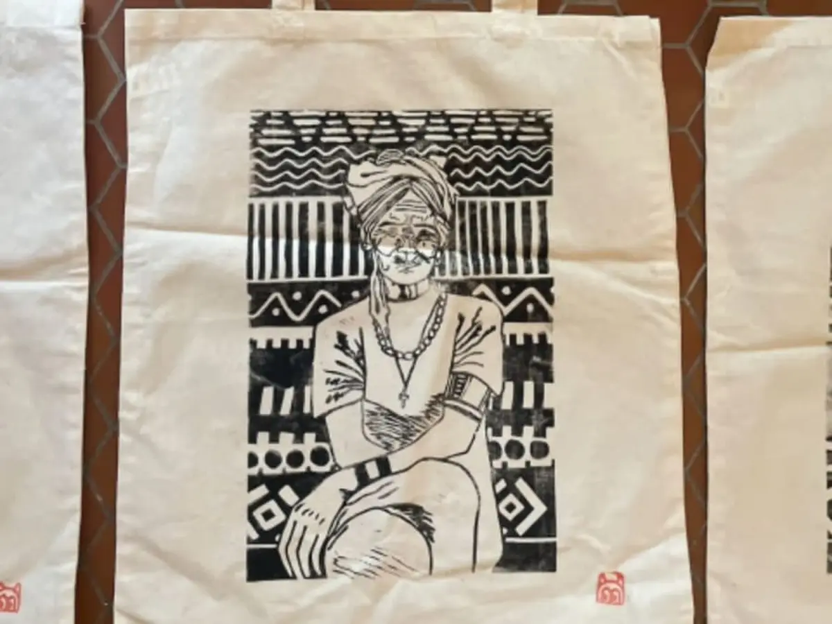 Initiation à la linogravure sur tote bag à Neuilly-sur-Seine (92)