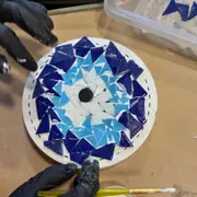 Initiation à la mosaïque sur céramique à Parmain (95)