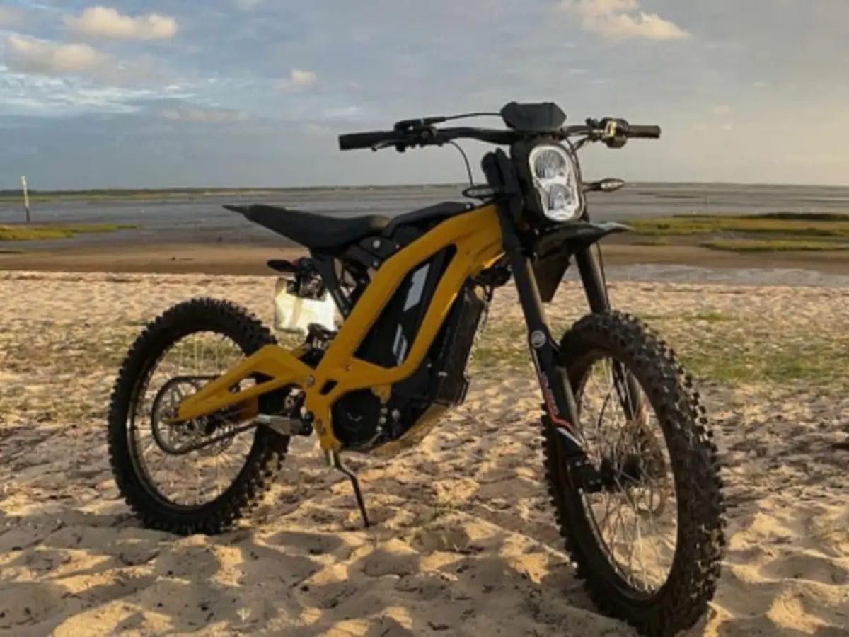 Initiation à la moto électrique tout-terrain à Biganos (33)