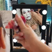 Initiation à la peinture sur visage pour enfant à Paris 8ème