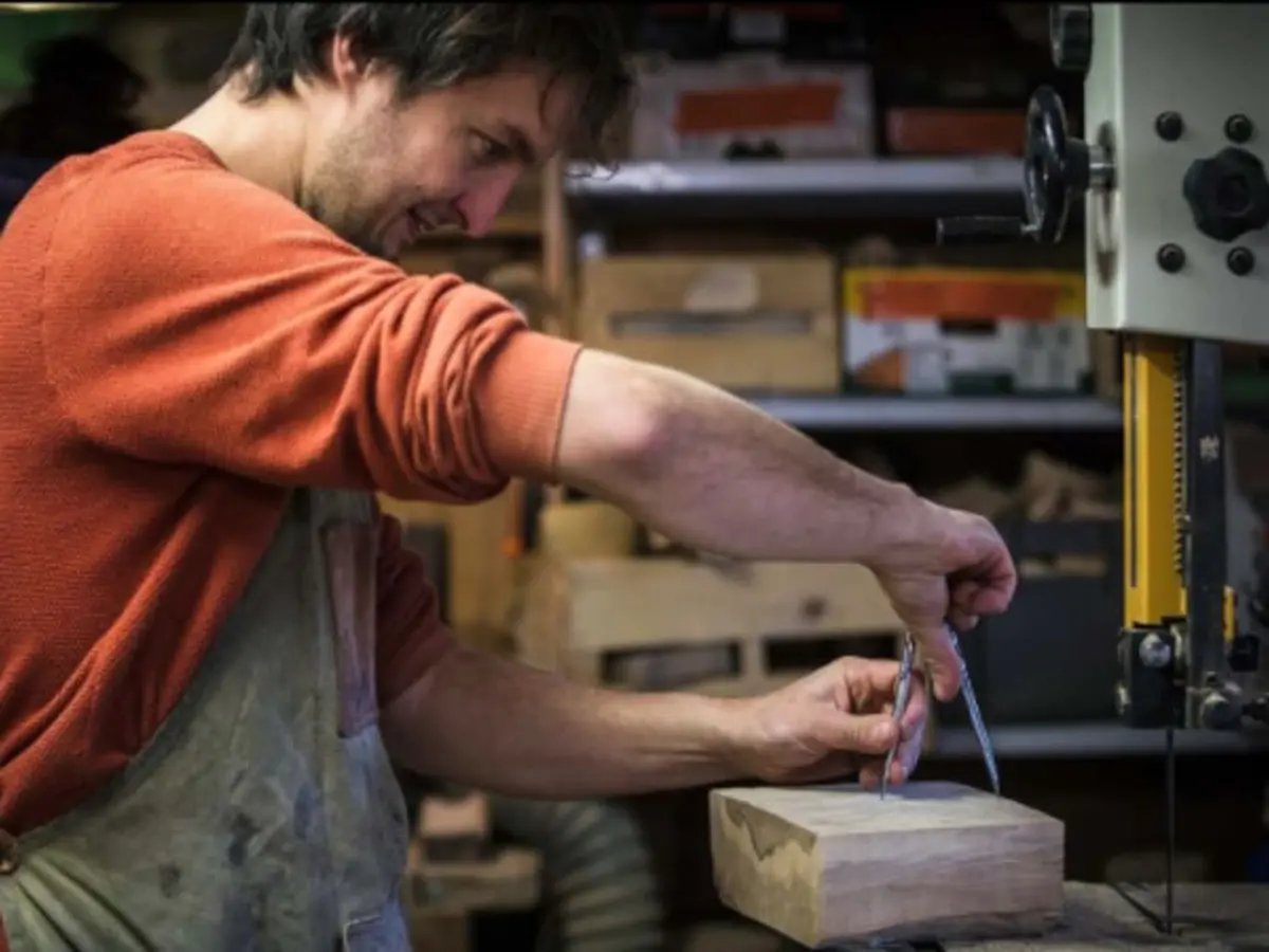 Initiation &agrave; la sculpture sur bois &agrave; Entremont-le-Vieux (73)