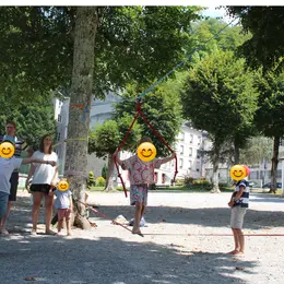 Initiation à la slackline à Gourette