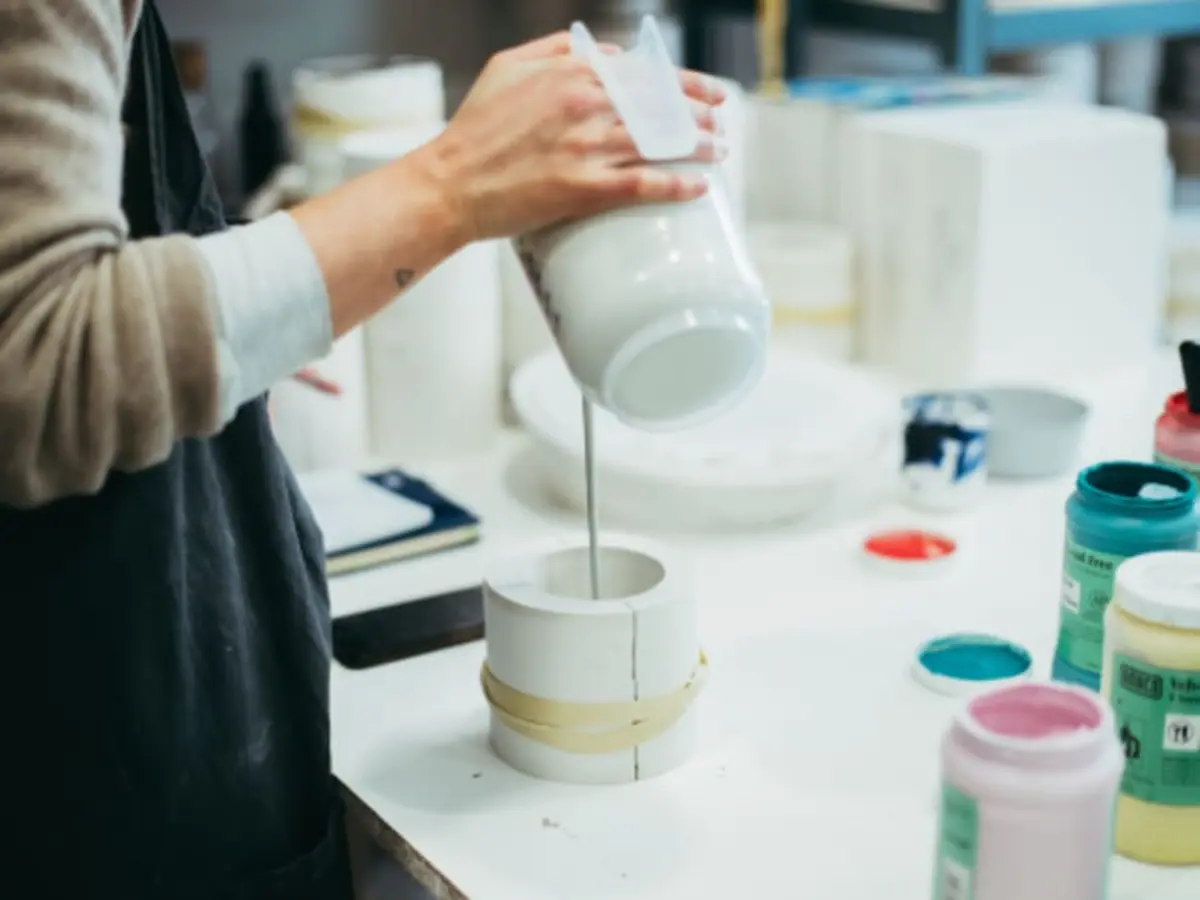 Initiation au coulage de porcelaine à Caluire-et-Cuire