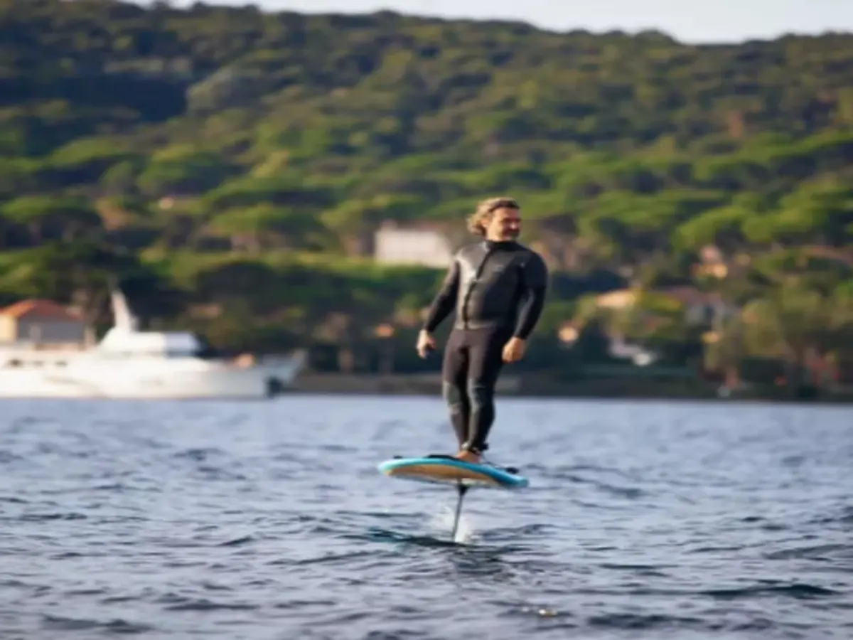 Initiation au E-Foil à Carnon (34)