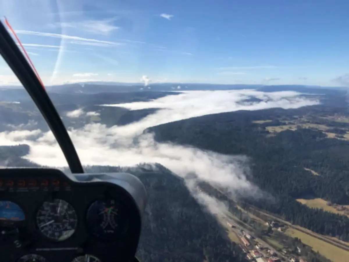 Initiation au pilotage d'hélicoptère R22 à Colmar (68)