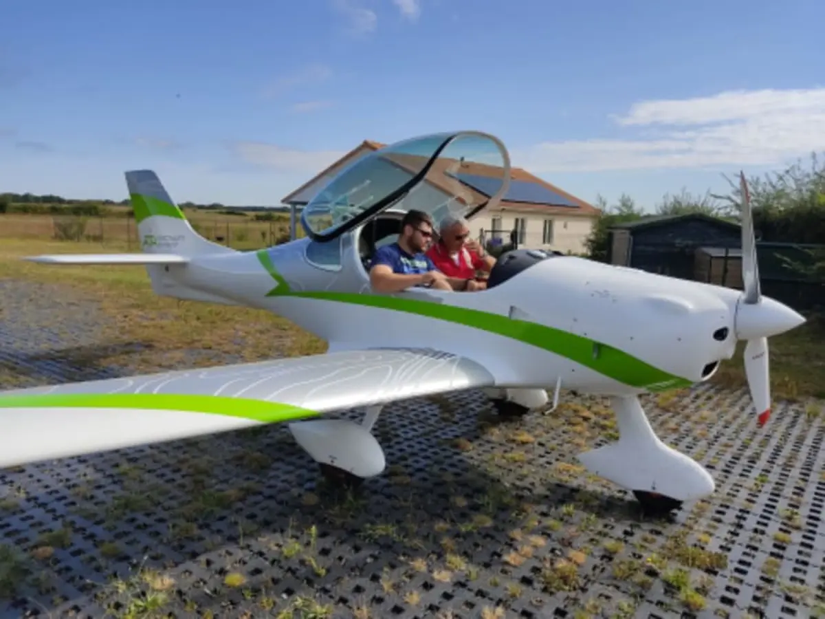 Initiation au pilotage d'ULM à Saint-Secondin (86)
