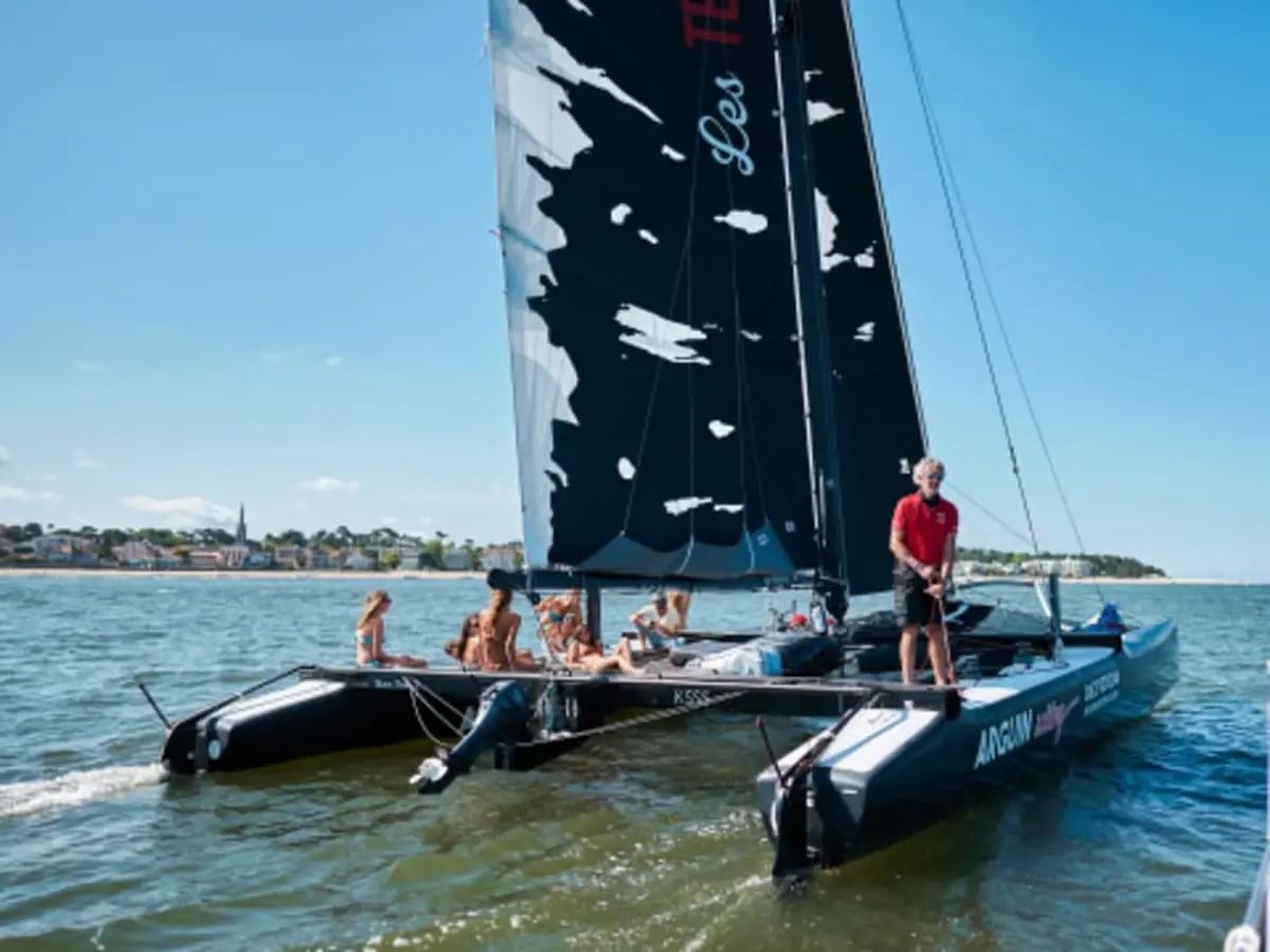 Initiation au pilotage de catamaran sur le bassin d'Arcachon