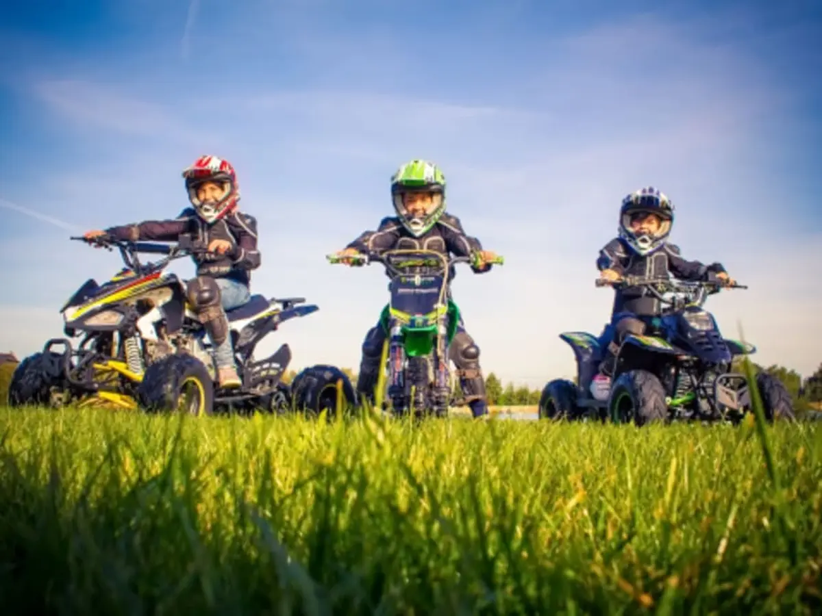 Initiation au Pilotage Moto pour enfants &agrave; Nantes (44)