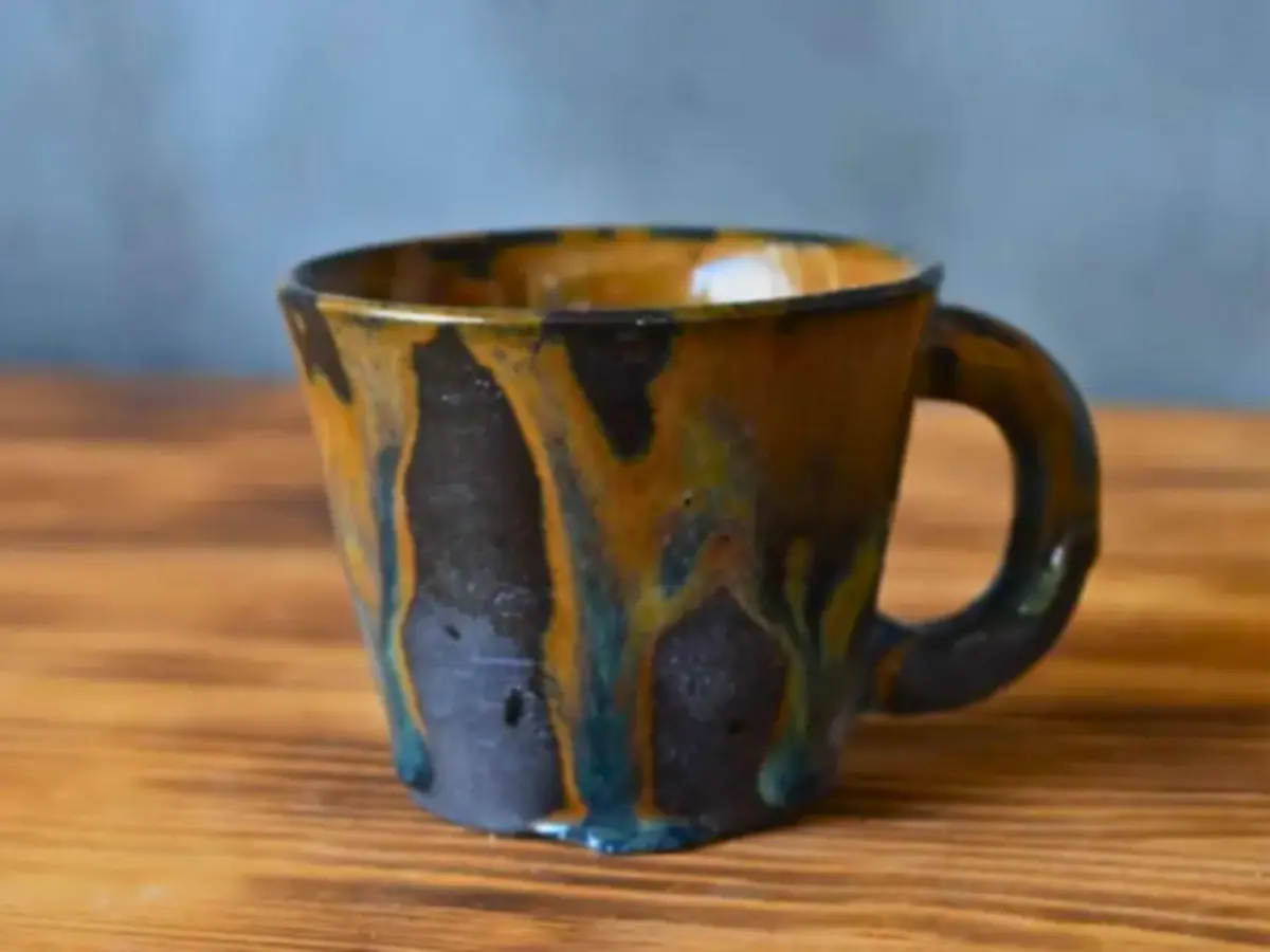 Initiation au tour de potier à Flavignac (87)