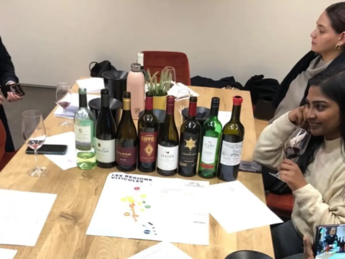 Initiation & dégustation  aux vins Châteauneuf-du-Pape à l'AVS