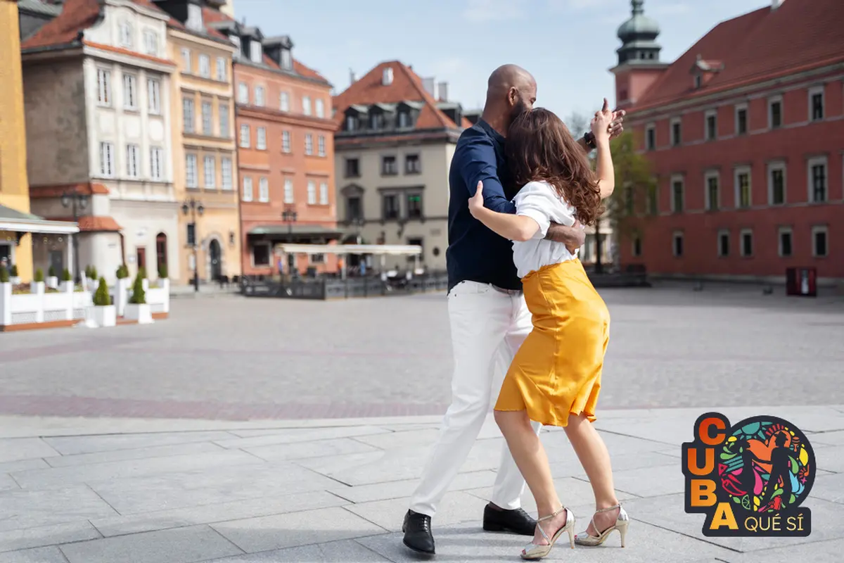 Initiation salsa à la Médiathèque Aqua-Libris