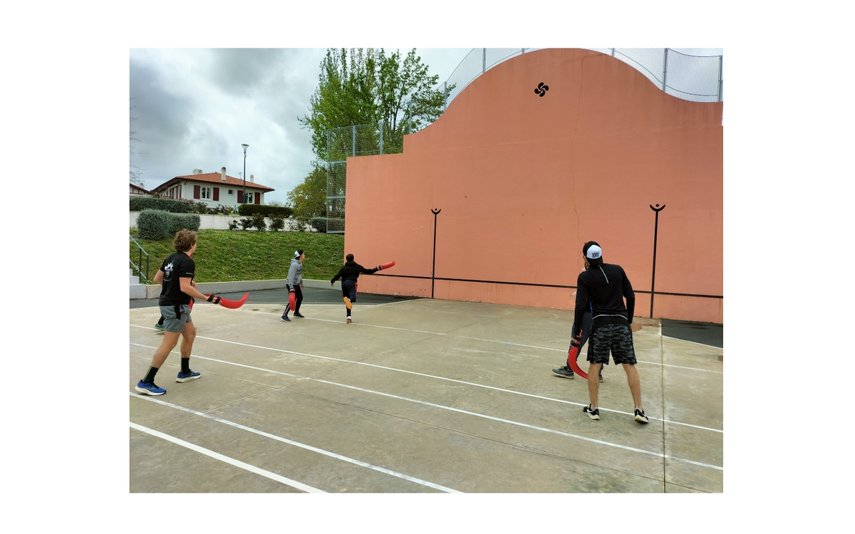 Initiations à la pelote