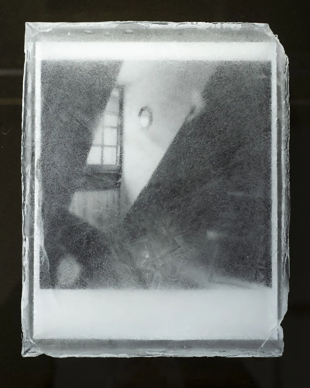 Installation artistique « Camera Calda / Débâcle » à la Glacière