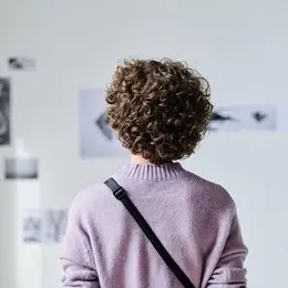Installation artistique vidéo, CPK « Le mystère des ronds blancs »