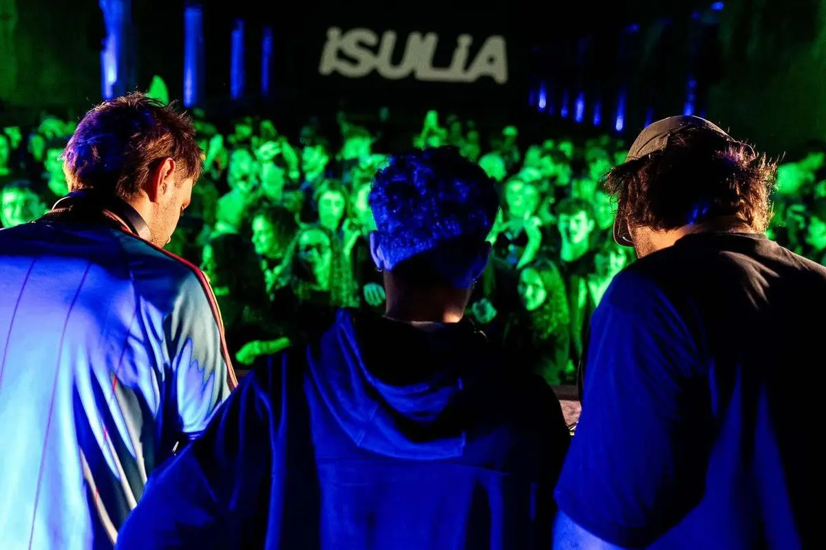 Le festival prend place dans l'ancienne base sous-marine de Bordeaux, un lieu singulier &agrave; d&eacute;couvrir ! 