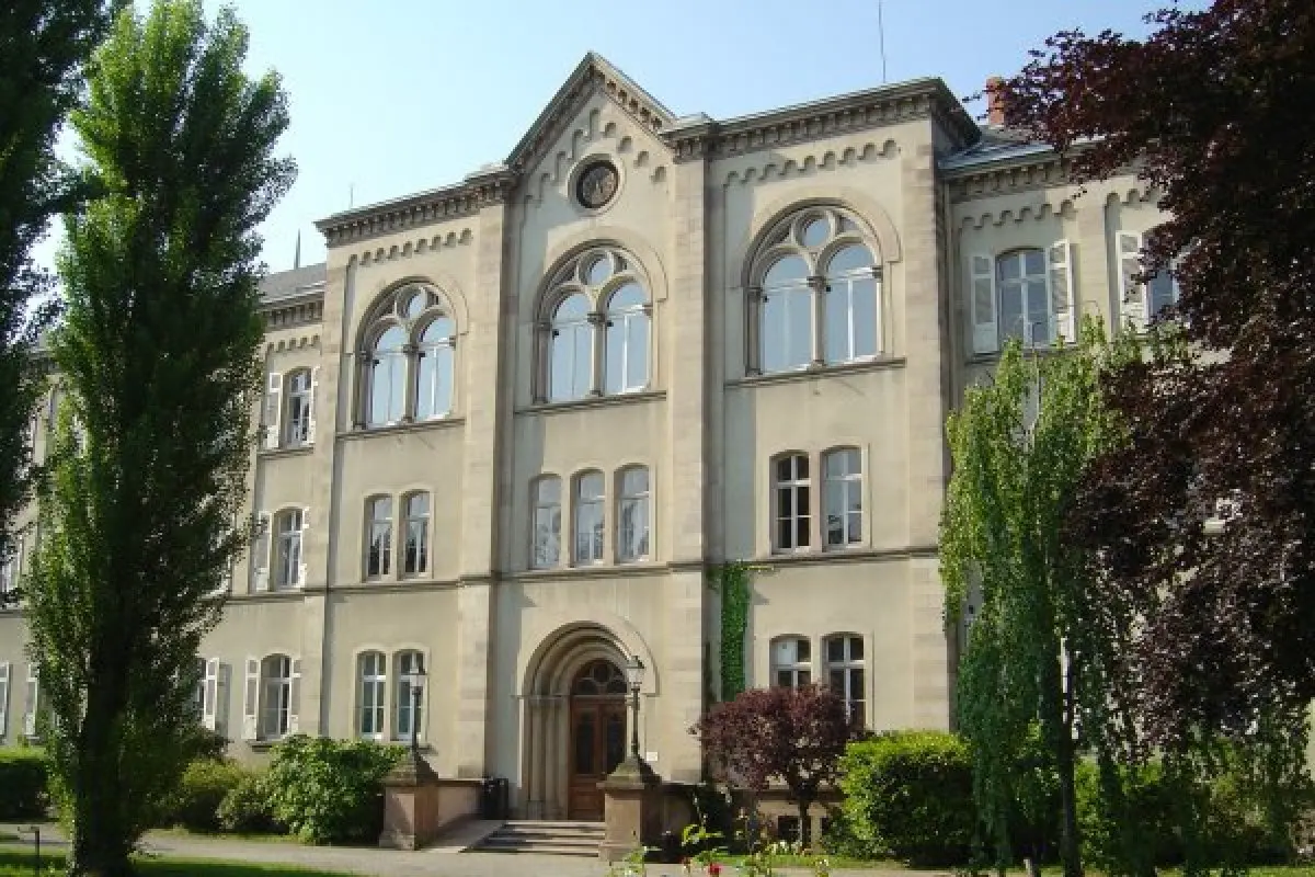 L'IUFM de Colmar, qui accueille également le CFEB