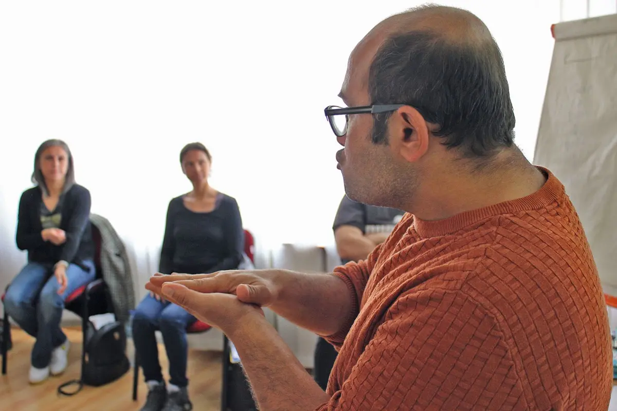 Le cours est donné dans la bonne humeur par Sirim