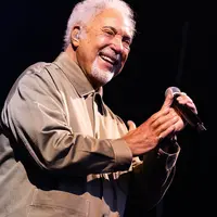 Tom Jones, de retour pour une troisième fois à Juan-les-Pins DR