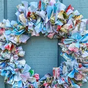 Je crée une couronne de tissu avec Anne à la Recyclerie