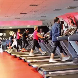 Je débute le sport en salle : les bases