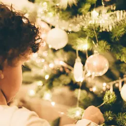 Tuto : je décore le sapin de Noël avec mes enfants