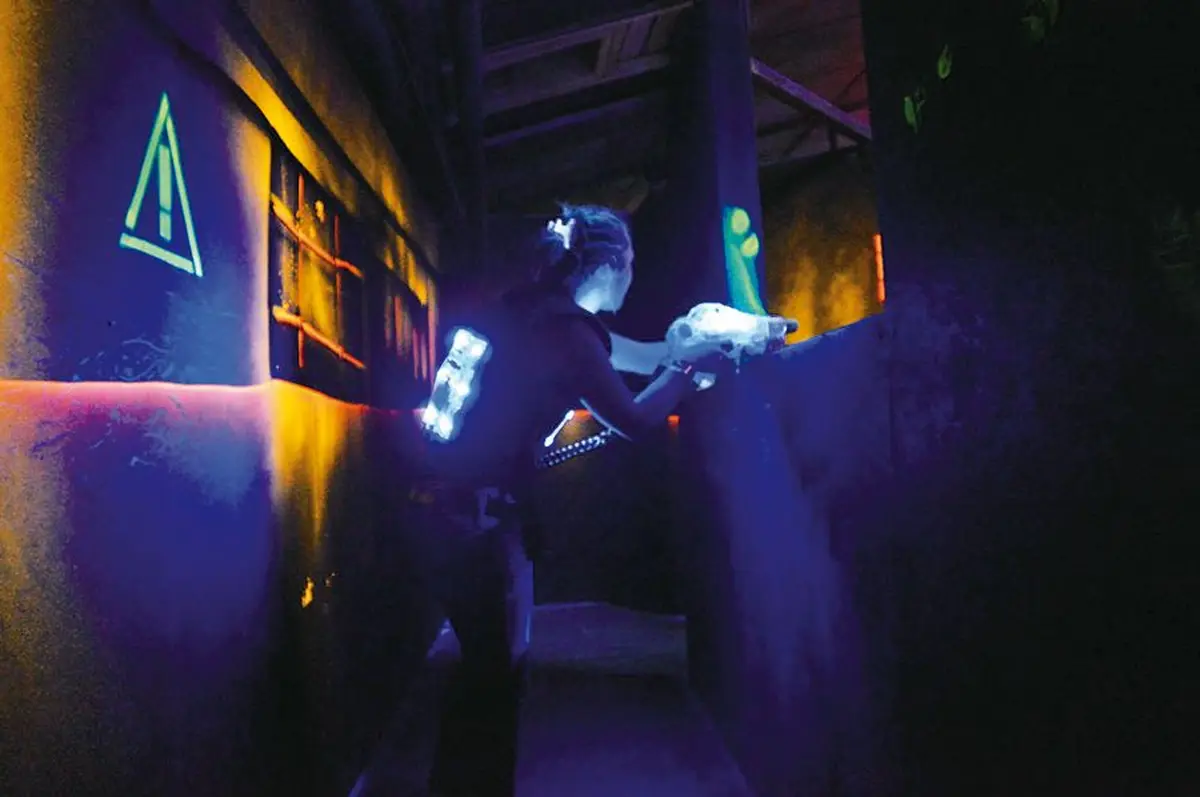 Je vais faire une partie de laser game