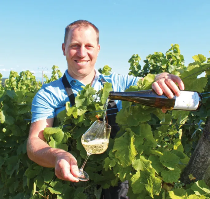 Jérôme Meyer, 32 ans, passionné par l\'art de faire du bon vin