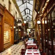 Jeu de Piste Sous les Passages Couverts à Paris