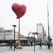 JOANA VASCONCELOS / Cœur de Paris