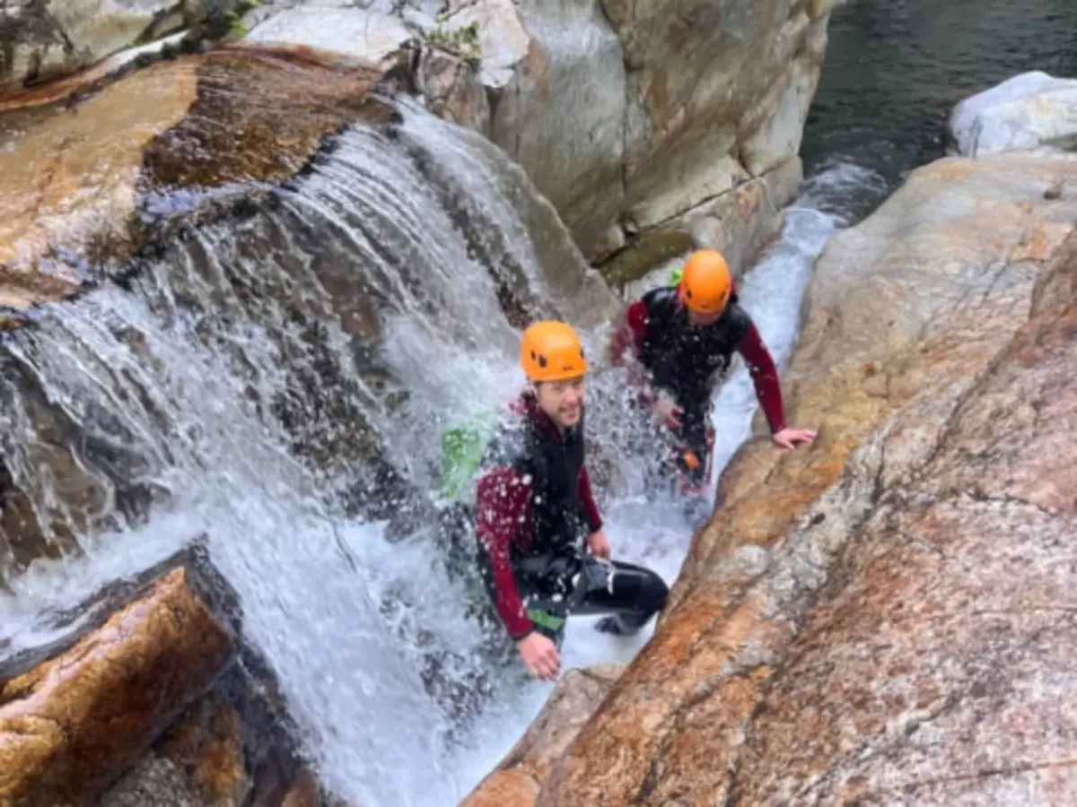 Journée canyoning sportif au canyon de la Borne (07)