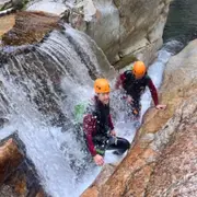 Journée canyoning sportif au canyon de la Borne (07)