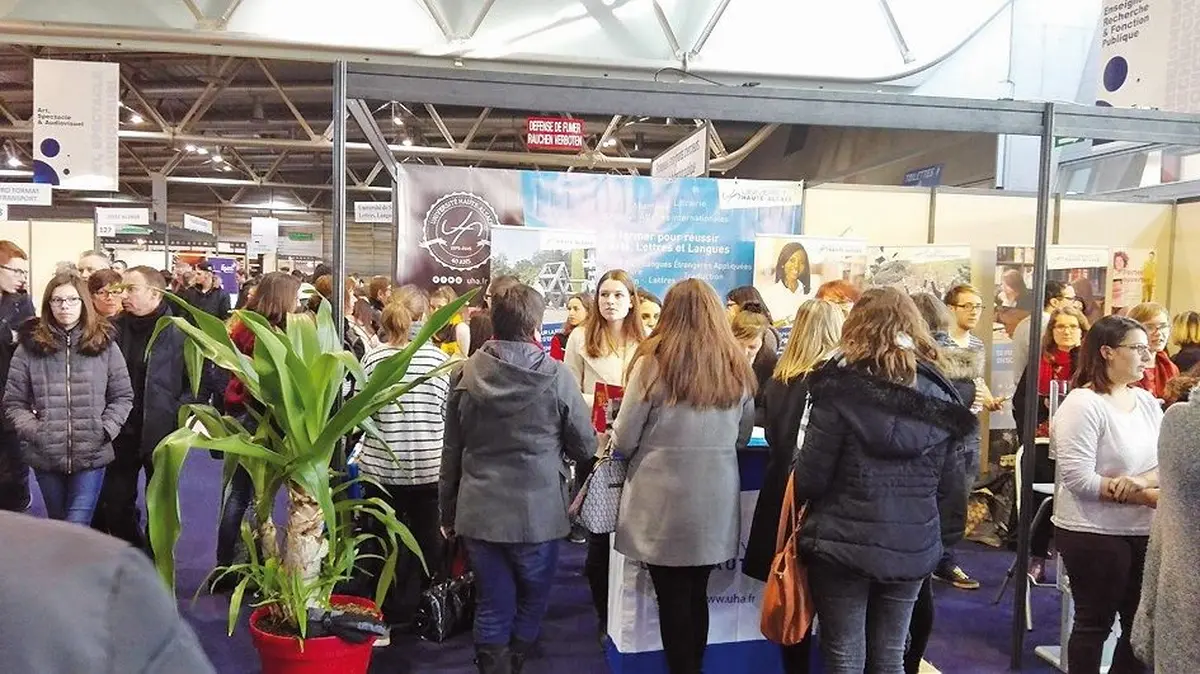 Les allées de la Journée des Carrières et des Formations à Mulhouse sont bien remplies !