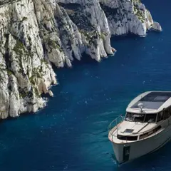 Journée en bateau dans les Calanques de Marseille, rive droite