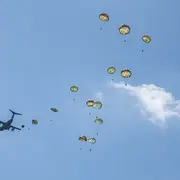 Journée festive et Grand parachutage