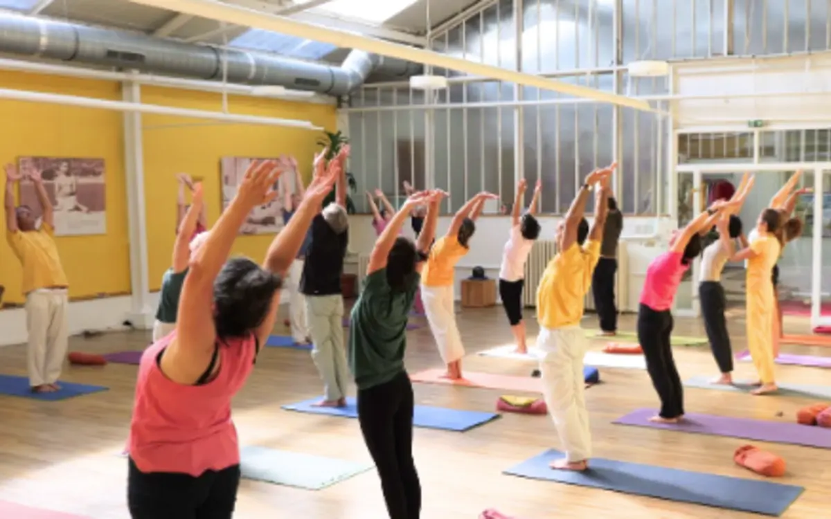 Pratiquer le yoga au centre Sivananda